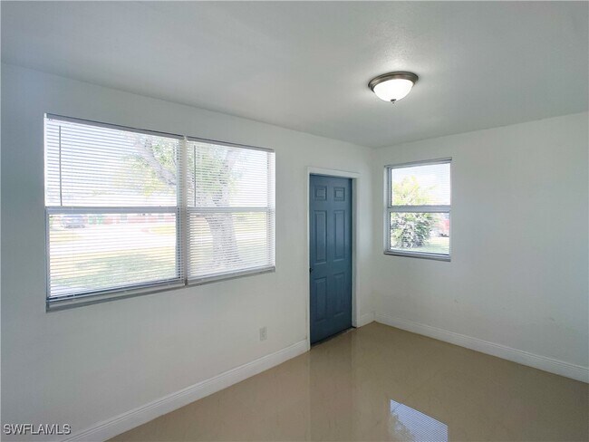Photo - 4839 Tudor Dr