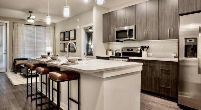 800 Galleria Pkwy SE Unit 458