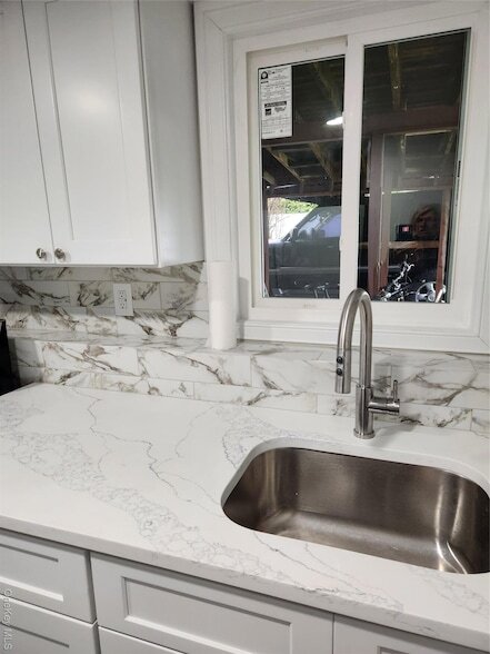 Photo - 27 Estates Ln