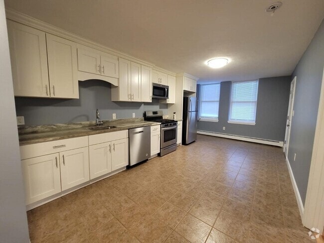 Building Photo - 237 Chestnut St Unit 3 Rental