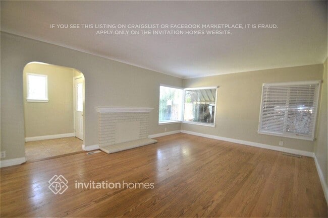 Photo - 11452 Hadley St