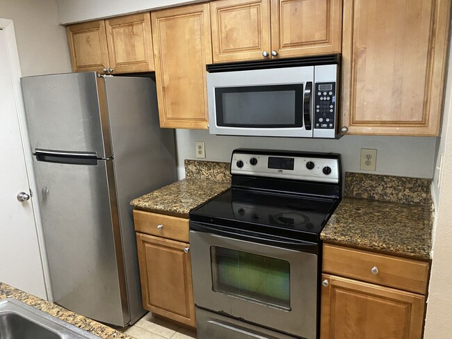 1 bedroom 1 bath washer and dryer include - 1 bedroom 1 bath washer and dryer include House