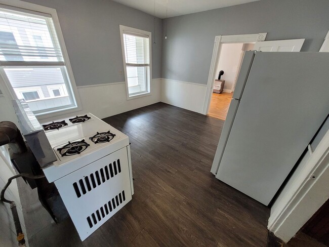 145 Pine St Unit 145-2 Pine