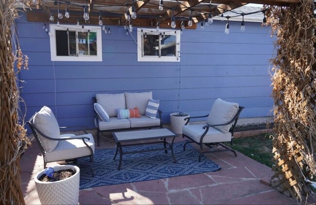 Building Photo - Single Family Home close to Sloan's Lake