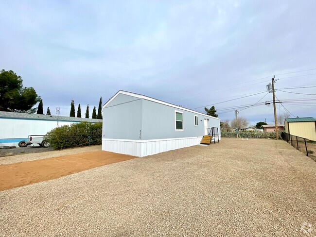 Building Photo - Great 2 Bedroom, 2 Bathroom Home!