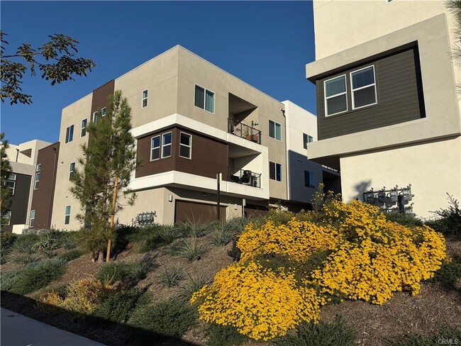 Building Photo - 479 Mulligan