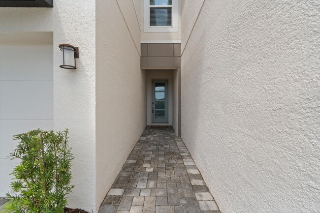 Photo - 25947 Woven Wicker Bnd