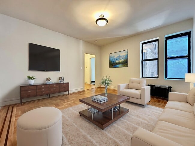 Building Photo - 282 Cabrini Blvd Rental