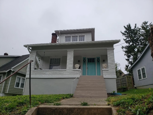 Photo - 2232 Grinstead Dr