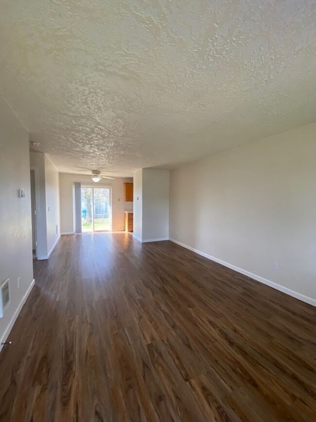 Photo - Duplex Close To Downtown!