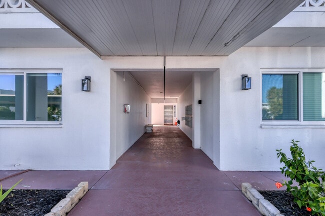 Photo - 761 John Ringling Blvd