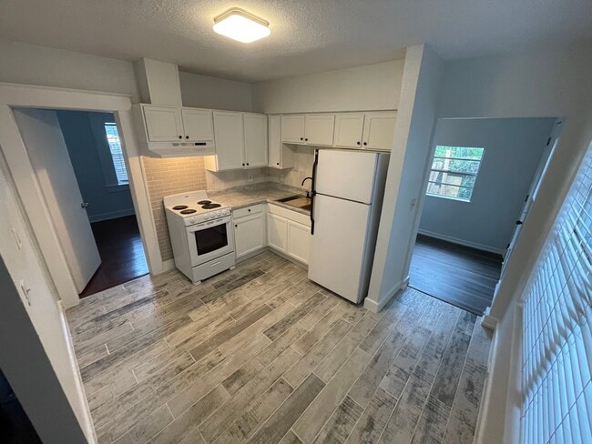 129 Hibiscus Ct