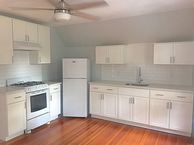 Photo - 124 Grant Ave Apartment Unit 3