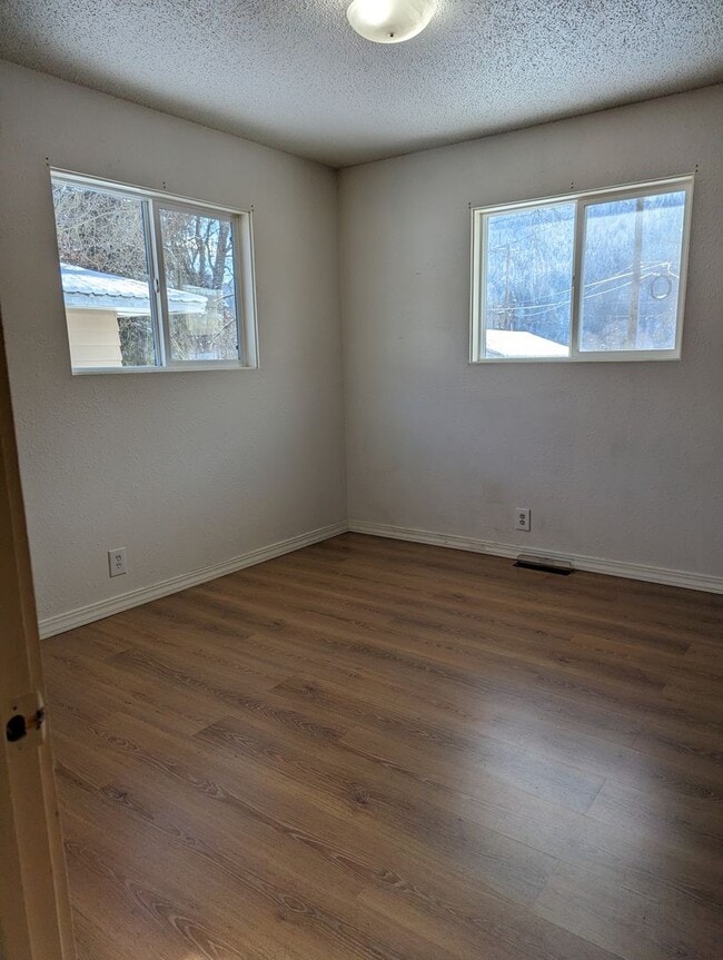 Photo - Beautiful 3 bedroom Orofino House