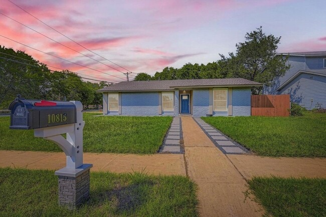 Photo - 10815 Lambert Cir