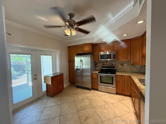 Photo - 926 Kokomo Key Ln