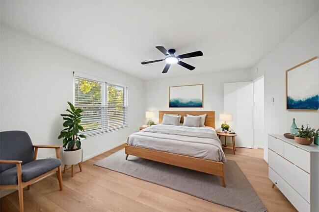 Photo - 9654 Westview Dr Unidad 9