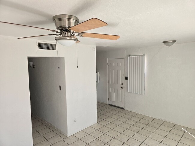 Photo - pm0133 Unit 3