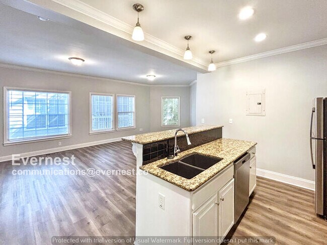 Photo - 992 Lena St NW