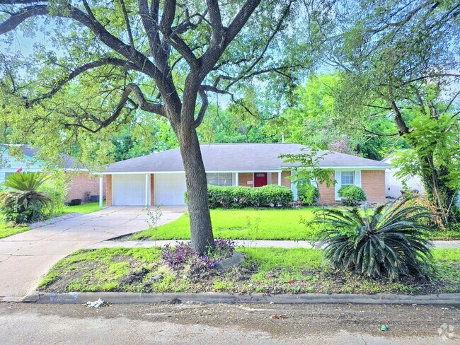 Building Photo - 5922 Densmore Dr Rental