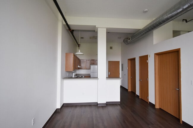 Straus Lofts
