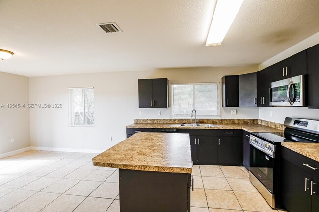 Photo - 13660 SW 253rd St