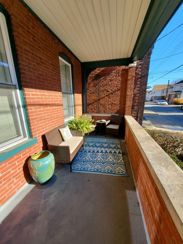 Sharpsburg Duplex - Sharpsburg Duplex