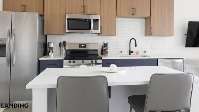 Photo - 1007 S Mint St Unit 708