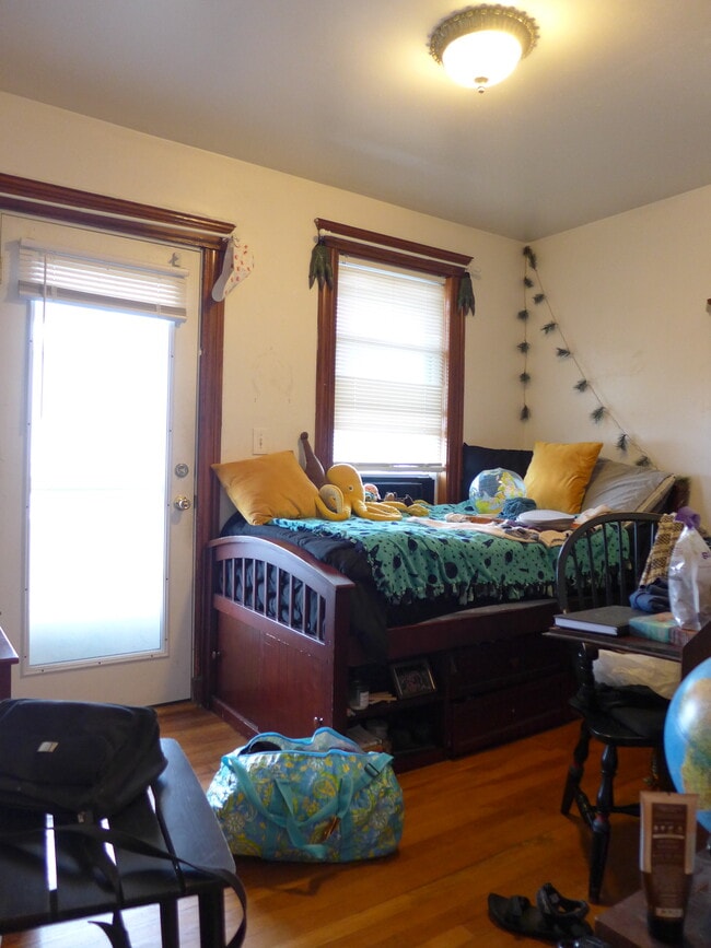 Photo - 821 Parker St Unit 2