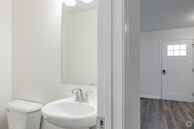 4BR, 2.5BA - 1,820SF