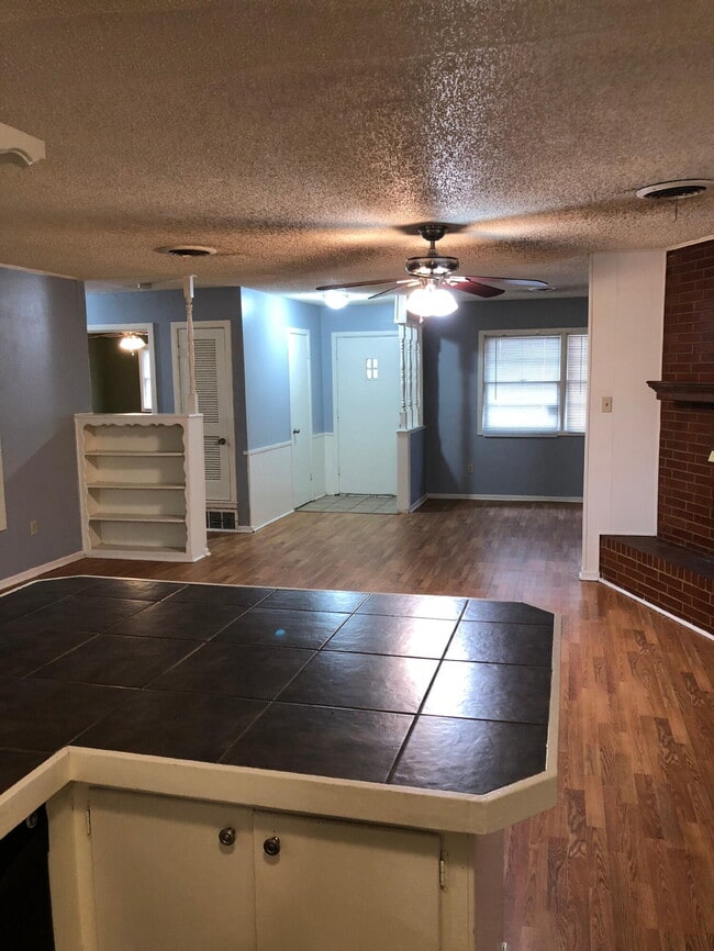 Photo - 3020 45th St