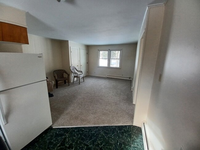 Photo - 107 Oak Hill Rd Unit 4