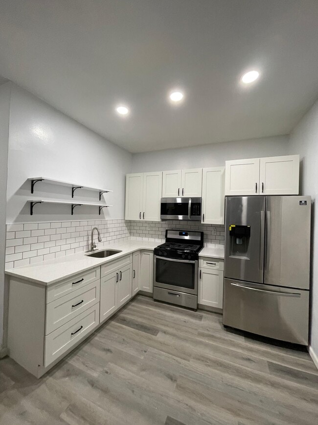 Photo - 410 5th St Unit 3