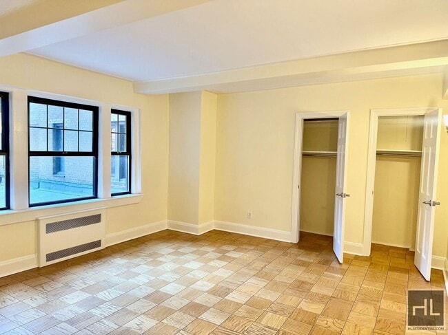 Photo - Christopher Street Unidad 4K