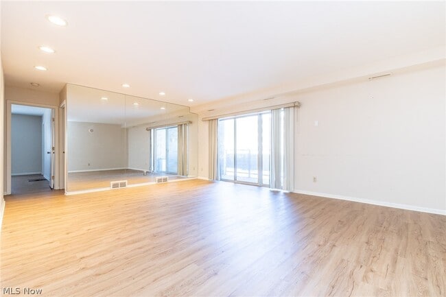 Photo - 2112 Acacia Park Dr Unit 209