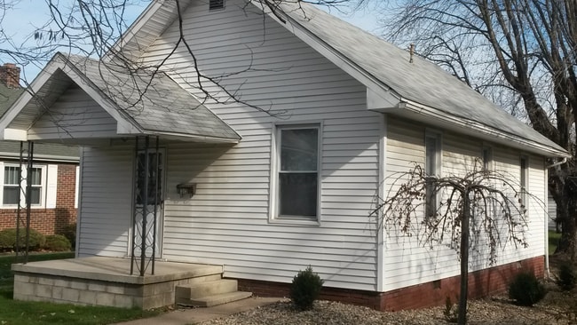 Building Photo - 315 South Seminary Street Unit Seminary Rental