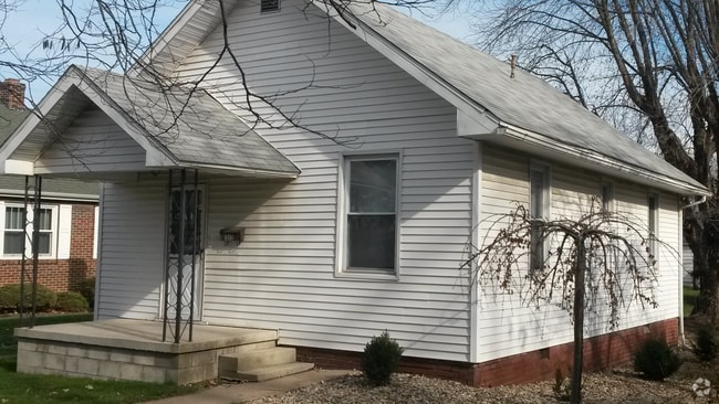 Building Photo - 315 South Seminary Street Unit Seminary Rental