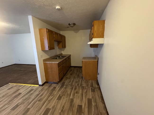 Photo - 3503 Falling Springs Rd Unit 1