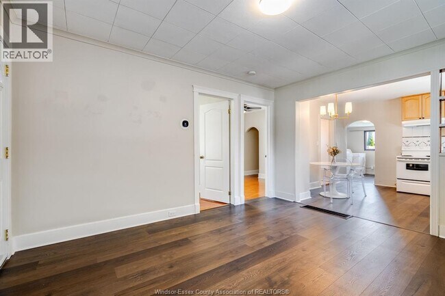 Photo - 1062 Lena Ave