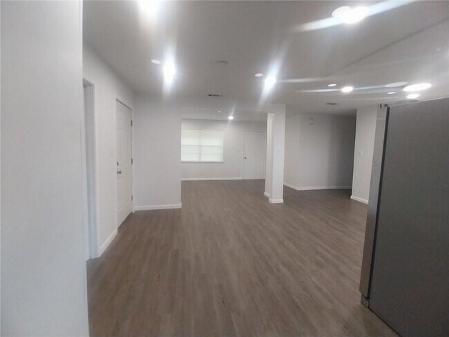 Photo - 315 Petty Ln