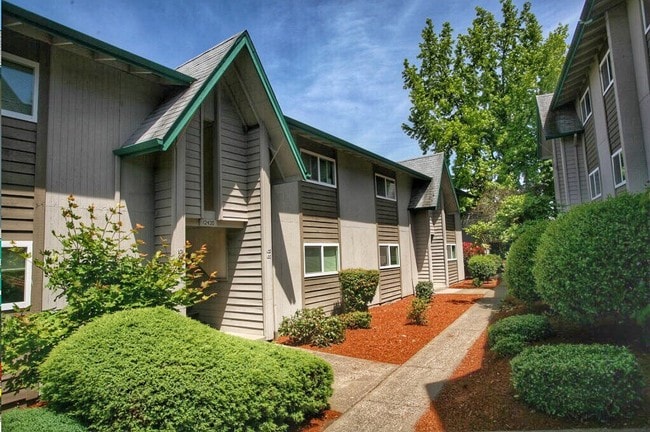 Center Plaza