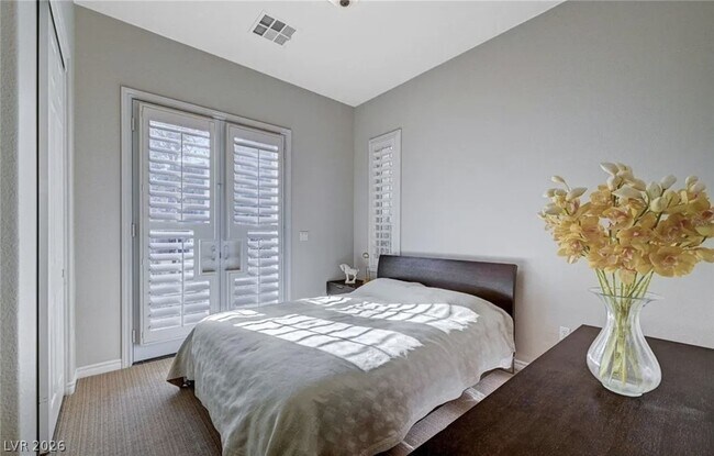 2428 Granada Bluff Ct