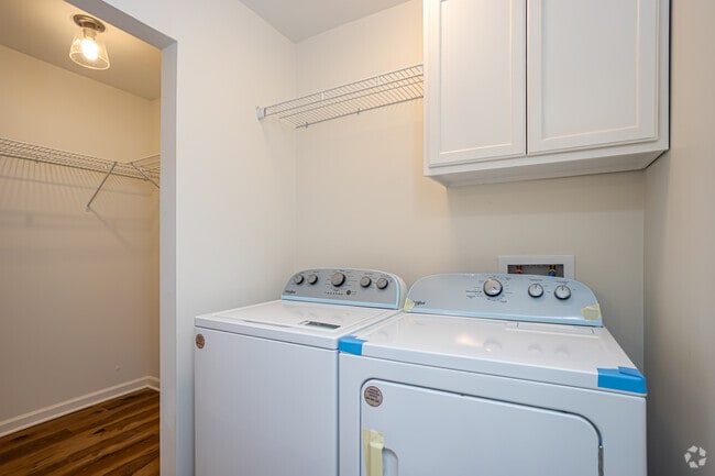 Studio - 460SF
