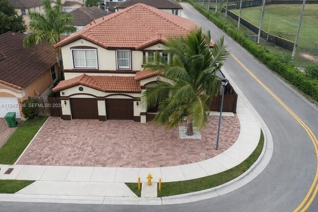 Building Photo - 15375 SW 93rd Ln