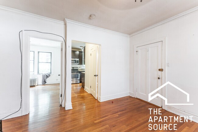 Photo - 4723 N Leavitt St Unit 1D