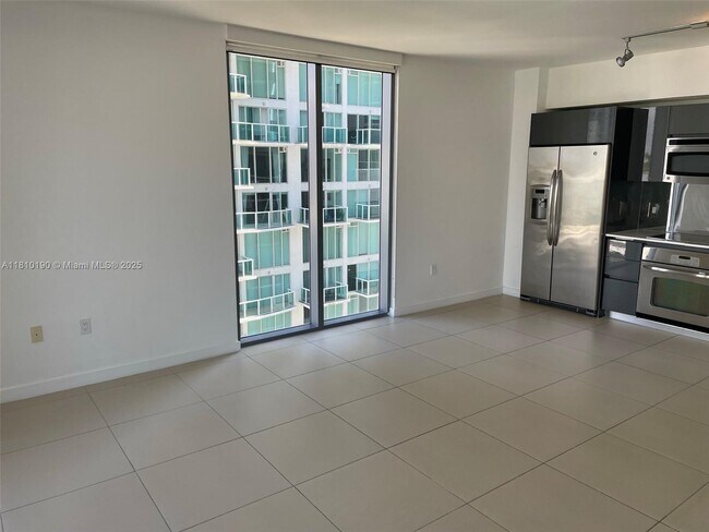 Photo - 31 SE 6th St Condo Unit 1402