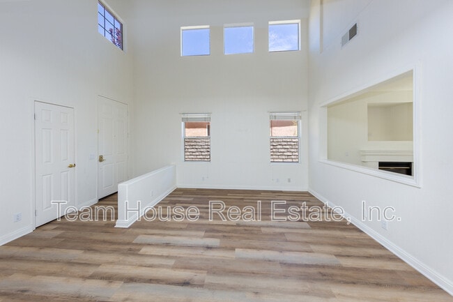 Photo - 25620 Wordsworth Ln