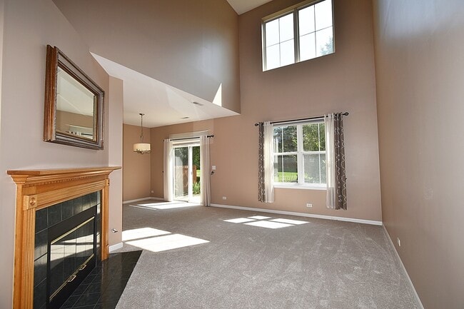 312 Fairmont Ct