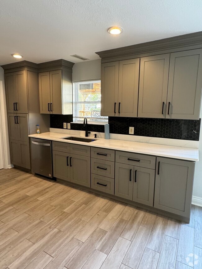 Building Photo - 10226 Crooked Stick Dr Rental