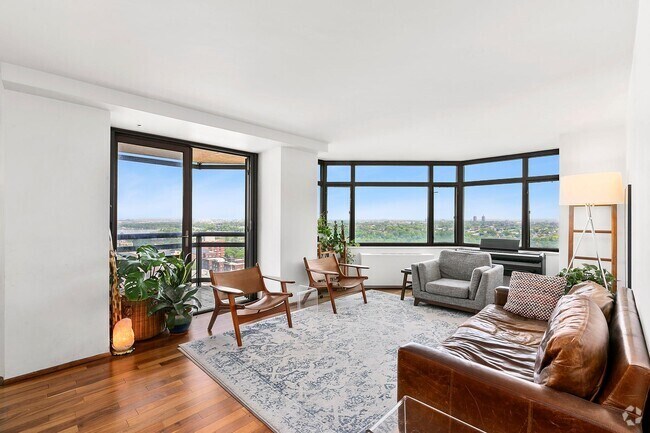 Building Photo - 112-01 Queens Blvd Unit 18H Rental